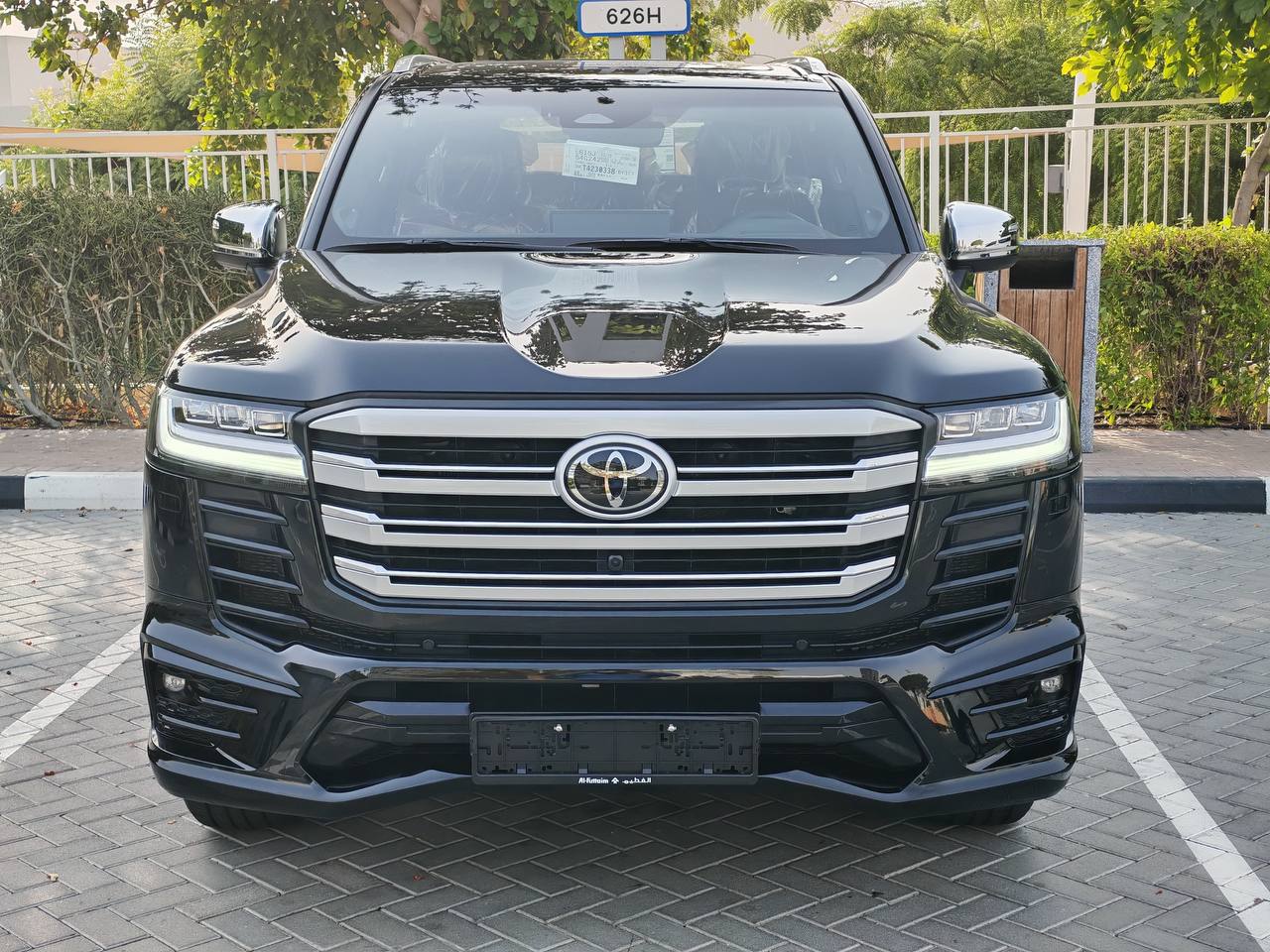 تویوتا لندکروزر TOYOTA