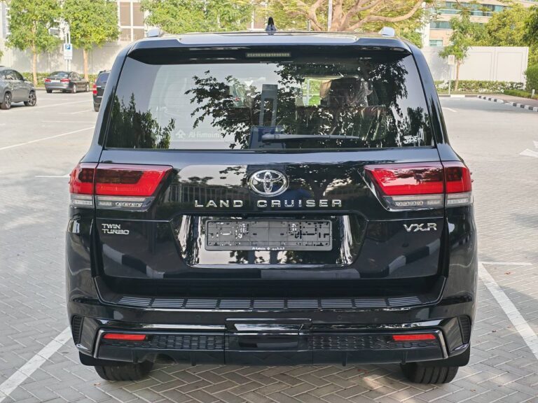 TOYOTA-LAND-CRUISER-LC300-VX3.5L-TWIN-TURBO-3