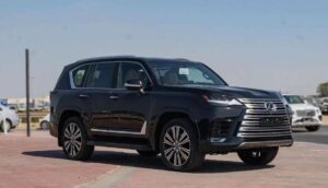 نمای چراع جلوLEXUS-LX600-TWIN-TURBO